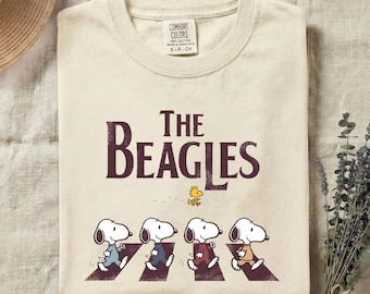 Camiseta Comfort Colors® The Beagles: Banda musical de Peanuts Woodstock, regalo para amantes de los perros, estampado divertido, regalo familiar.