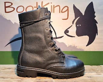 Dutch Army Bergmann paratrooper M90 boots waterproof, walking, hiking UK 5.5