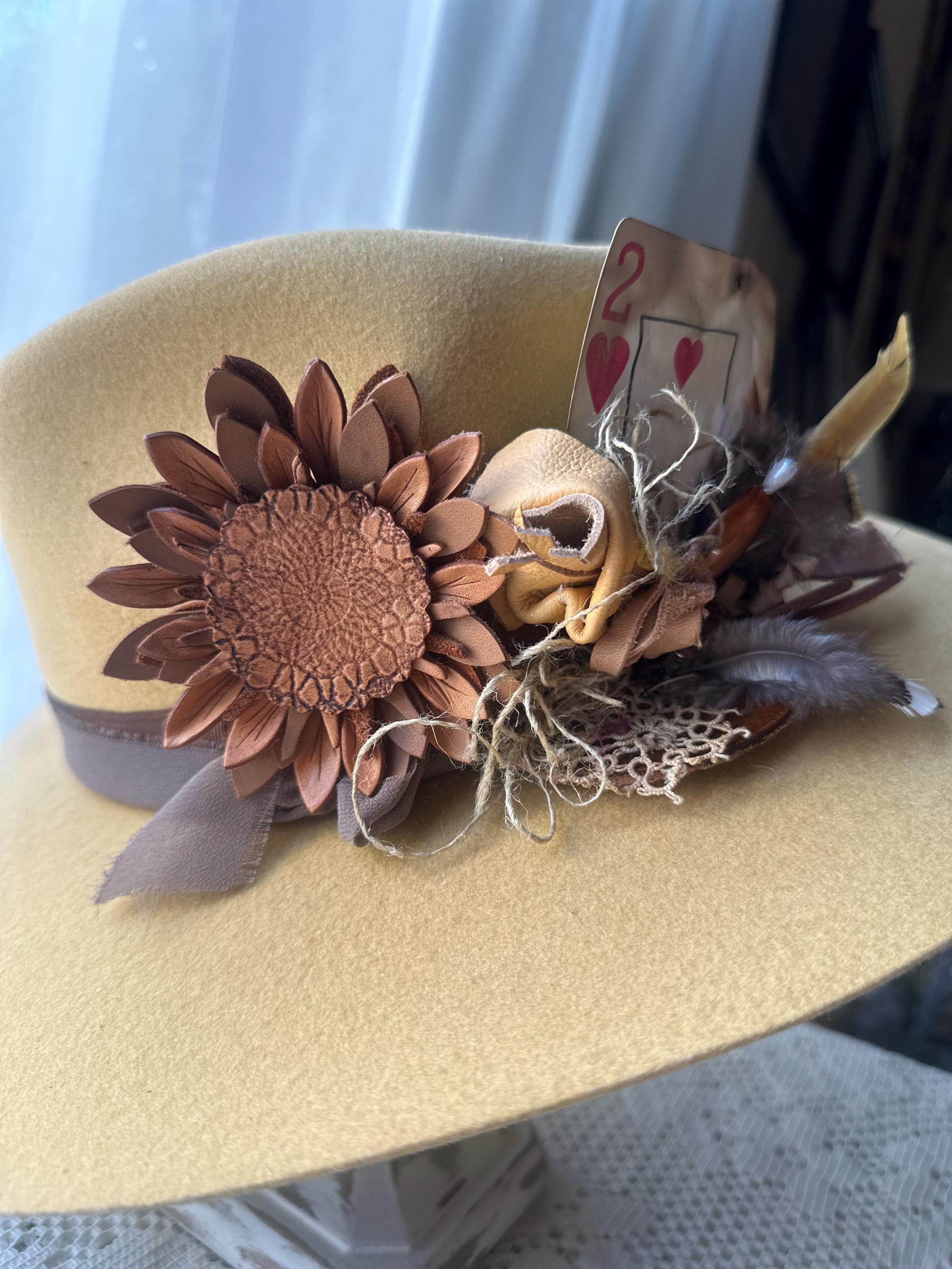 Chapeau Fedora Femme HaT - Feutre Marron, Bandeau Perles Aztèques, Taille S