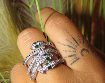 Emerald Serpent Ring