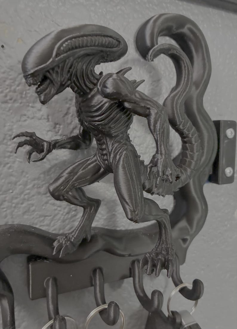 Xenomorph Wall Key Holder - Etsy