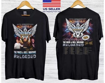 Camiseta de doble cara de la gira del 50.º aniversario de Triumph Band 2026