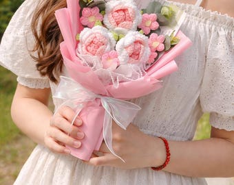 Handmade Wool Flower Bouquet – Valentine's Day Gift – Crocheted Eternal Flowers – Romantic Decoration