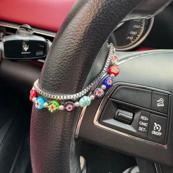Daisy Beaded Steering Wheel Charm, Cute Floral Car Accessories for Women, Handmade Colorful Glass Bead Car Decor, Boho Car Interior Gift