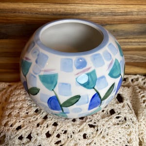 Anthropologie Copen Vase Abstract Floral Stoneware Hand Painted. 11/3 bild 2