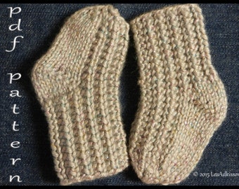 Easy Knitted Baby Sock Pattern "KIPPER"