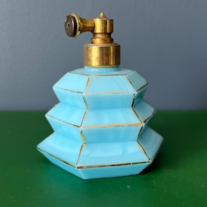 Vintage fransk art déco blå glas parfymförstärkare mässingspump, geometrisk sminkflaska antik stil doftflaska samlarobjekt dekor