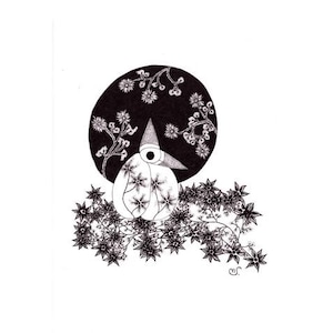 May include: Black and white illustration of a bird-like figure with a conical hat, a single eye, and a beak. The figure is adorned with floral patterns and set against a dark, circular backdrop with more floral elements. The base features a cluster of star-shaped flowers.