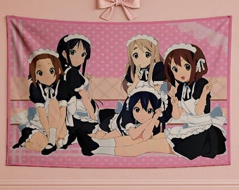 Tapisserie esthétique fille anime K Band | Jolie décoration murale pastel | Egirl Dortoir Chambre Art | Polyester doux, résistant, léger