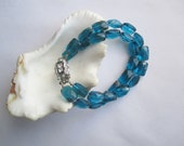 Two Strand Aquablue Faceted Crystal Bracelet with Rhinestone Clasp. Glamourous Sparkling Bracelet. Made in Sweden. Bracelet with Blue Beads