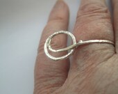 Sterling Silber 925 Vierkantdraht Fett Ring mit zwei Fingern. Minimalistische Silberdraht RIng. Moderne Ring. Einzigartige Designer-Ring