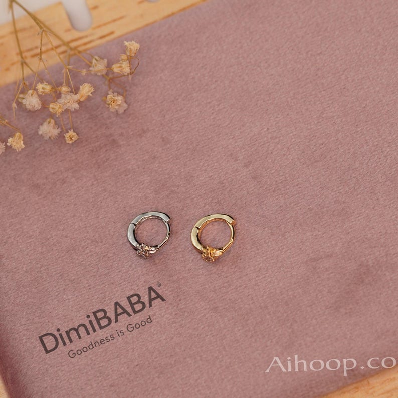 Star Helix Tragus Cartilage Piercing Stud Earring in Gold or Silver, Zircon
