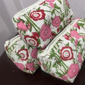 Handmade Quilted Cotton Pouch Set: Floral Print Travel Bags Cosmetic bag