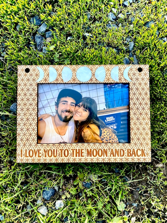 アートフレーム I LOVE YOU TO THE MOON AND BACK Amazon.com: I Love You to the Moon and Back - Bronze Moon