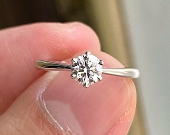 Bague de mariage en pierre simulée coupe ronde de 0,75 carat / bague de fiançailles pour elle / bague de promesse en argent sterling 925 / bague style infini