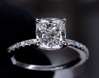 Anillo de promesa de plata de ley 925 maciza con halo oculto simulado y forma de cojín de 2 quilates.