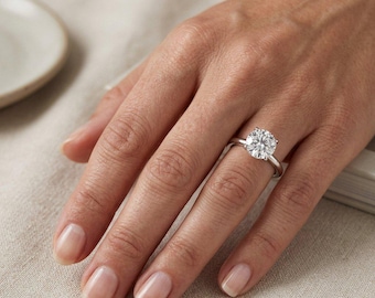 Bague en diamant de laboratoire taille ronde 3 carats / Bague cadeau d'anniversaire plaquée or jaune, rose et blanc 14 carats / Bague cadeau halo caché / Cadeau pour un 30e anniversaire