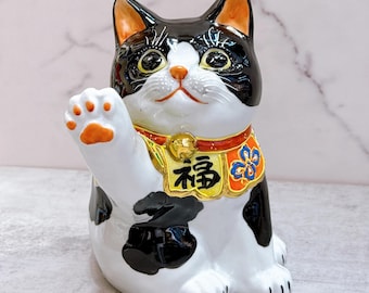 Kutani-yaki Maneki Neko: Japanese Lucky Cat with Flower Crystal Black cloth - size 6.5