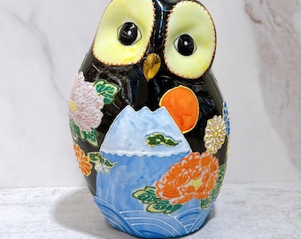 Kutani-yaki Maneki Neko: Japanese Kutani Owl | Fuji Peony