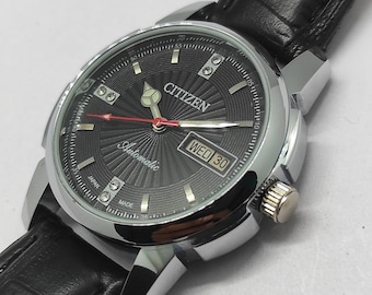 Citizen automatic wrist watch for men black dial Day-date window working order