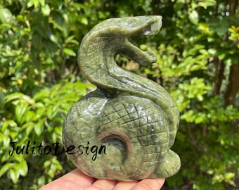 Hand Carved Green jade Snake quartz  Skull: Crystal Home Decor Gift (5.1'')