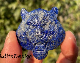 Colgante de cabeza de tigre de piedra lapislázuli tallada a mano con calavera de cuarzo: regalo de decoración de cristal para el hogar