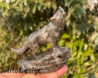 Cráneo de lobo tallado a mano en piedra de yooperlita: regalo de decoración de cristal para el hogar (3,3'')