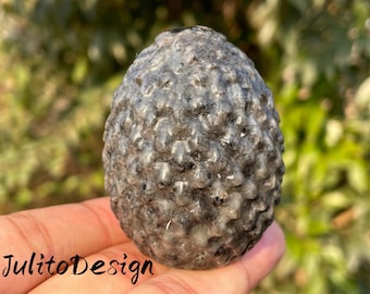 Cráneo de cuarzo con forma de huevo de piedra de yooperlita: decoración de cristal tallada a mano (5,35 cm)