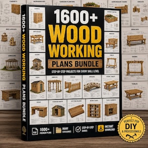 Może przedstawiać: Czarna książka zatytułowana 1600+ WOOD WORKING PLANS BUNDLE z żółtym tekstem i ilustracjami różnych projektów z drewna, takich jak szopy, ławki i stoły. Okładka zawiera siatkę planów projektowych oraz żółtą, okrągłą odznakę.