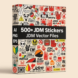 Puede incluir: Un juego de cajas de más de 500 pegatinas JDM y archivos vectoriales. La caja está cubierta con un collage de pegatinas coloridas con diseños, texto y gráficos de inspiración japonesa. El texto "500+ JDM Stickers" se muestra de forma destacada.