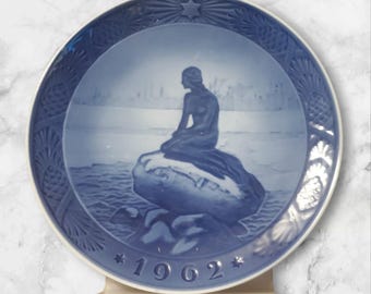Vintage Royal Copenhagen The Little Mermaid At Wintertime 1962 Blue Plate