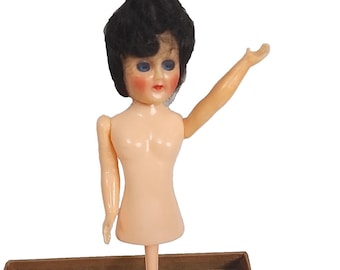 Vintage  Sleepy Blue Eyed & Torso Cake Pic  F L  6020H Hong Kong