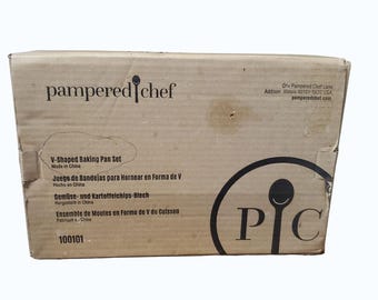 Pampered Chef V-vormige bakvorm Artikel 100101 Set van 2 inbegrepen Gloednieuw in doos