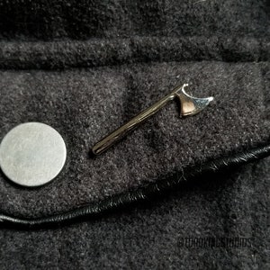 Silber Axt Anstecker - The Woodsman&#39;s Dilemma