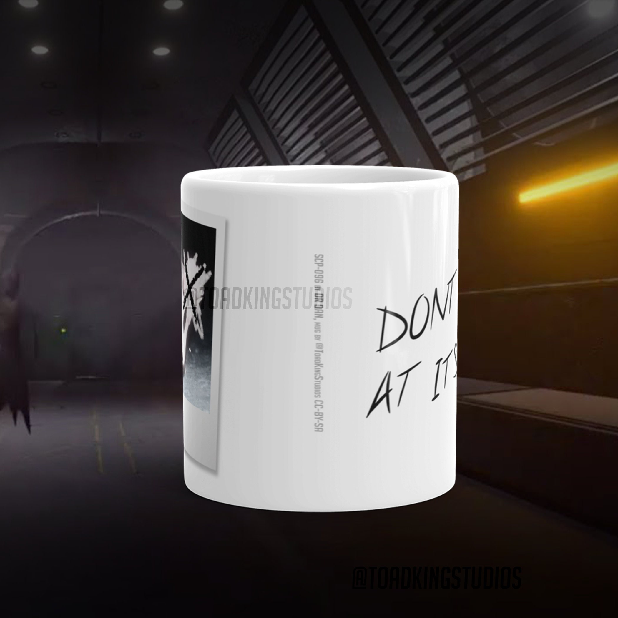 SCP-096 dont Look at Its Face White Glossy Mug -  Norway