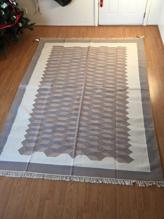 Items similar to Vintage style Handmade Dhurrie Rug 6x9ft on Etsy