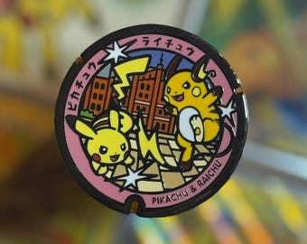 Raichu & Pikachu Pokelid Enamel Pin and Phone Grip