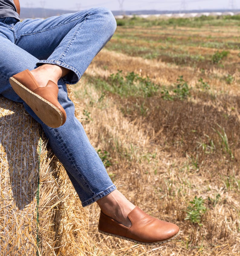 Traditional Gaziantep artisan craftsmanship meets modern earthing barefoot design.