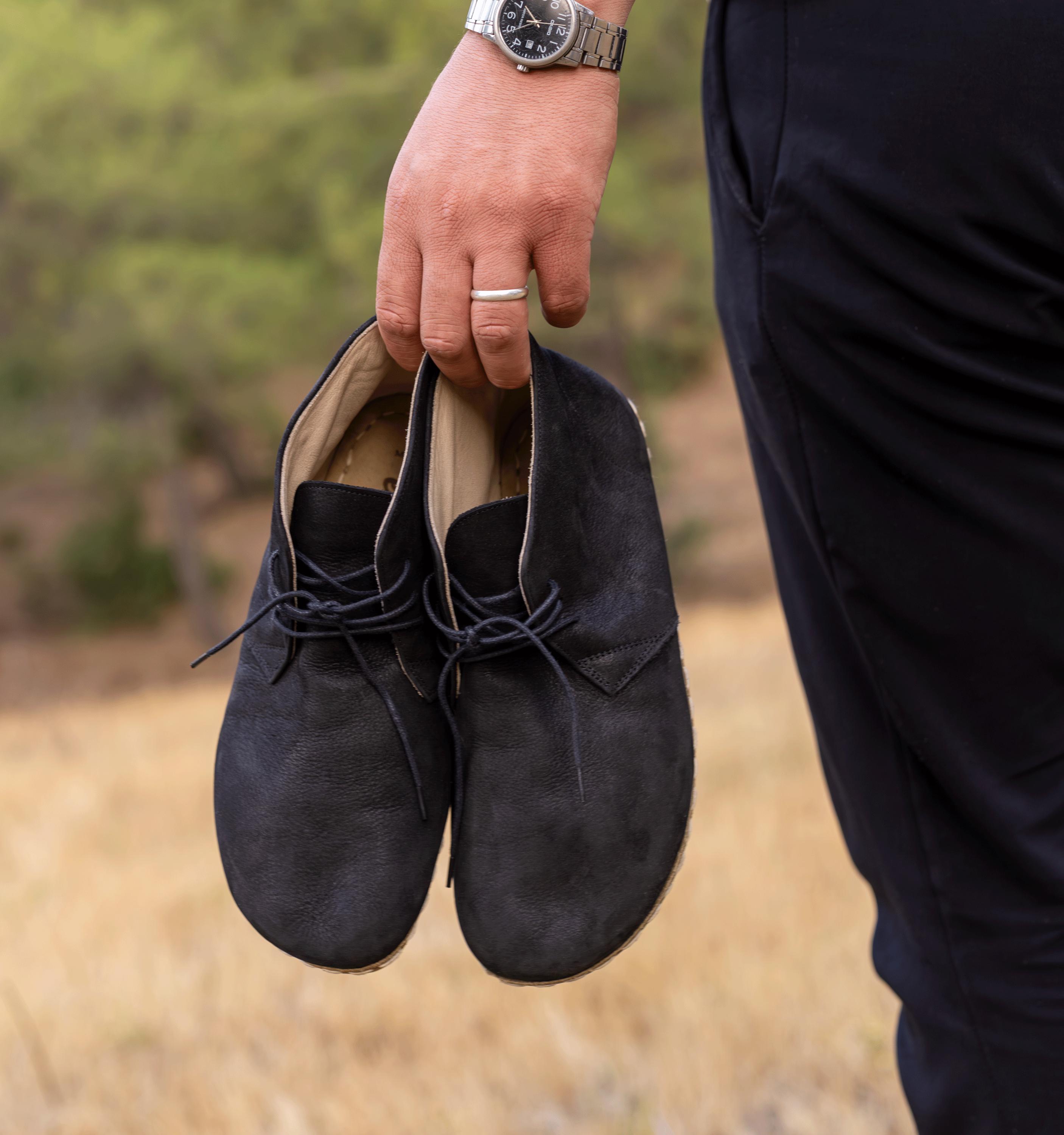Altra Desert Boot Chukka Men 11.5 Black Wide Toe Box Suede Casual Javier Black Calf Suede Men main image 4
