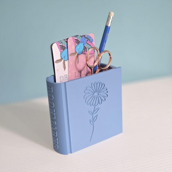 Personalized Bookmark Holder, Birth Flower Desk Organizer, Custom Name Gift, Book Lover Gift, Teacher Desk Decor