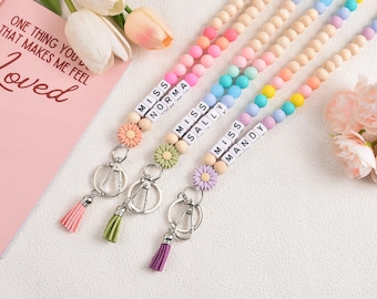 Cordón de identificación de maestro personalizado con nombre, porta credencial de silicona estilo bohemio con cuentas y borla