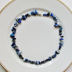 Raw lapis lazuli choker necklace, blue gemstone necklace, bohemian hippie blue choker, unique gemstone jewelry gift for her, versatile