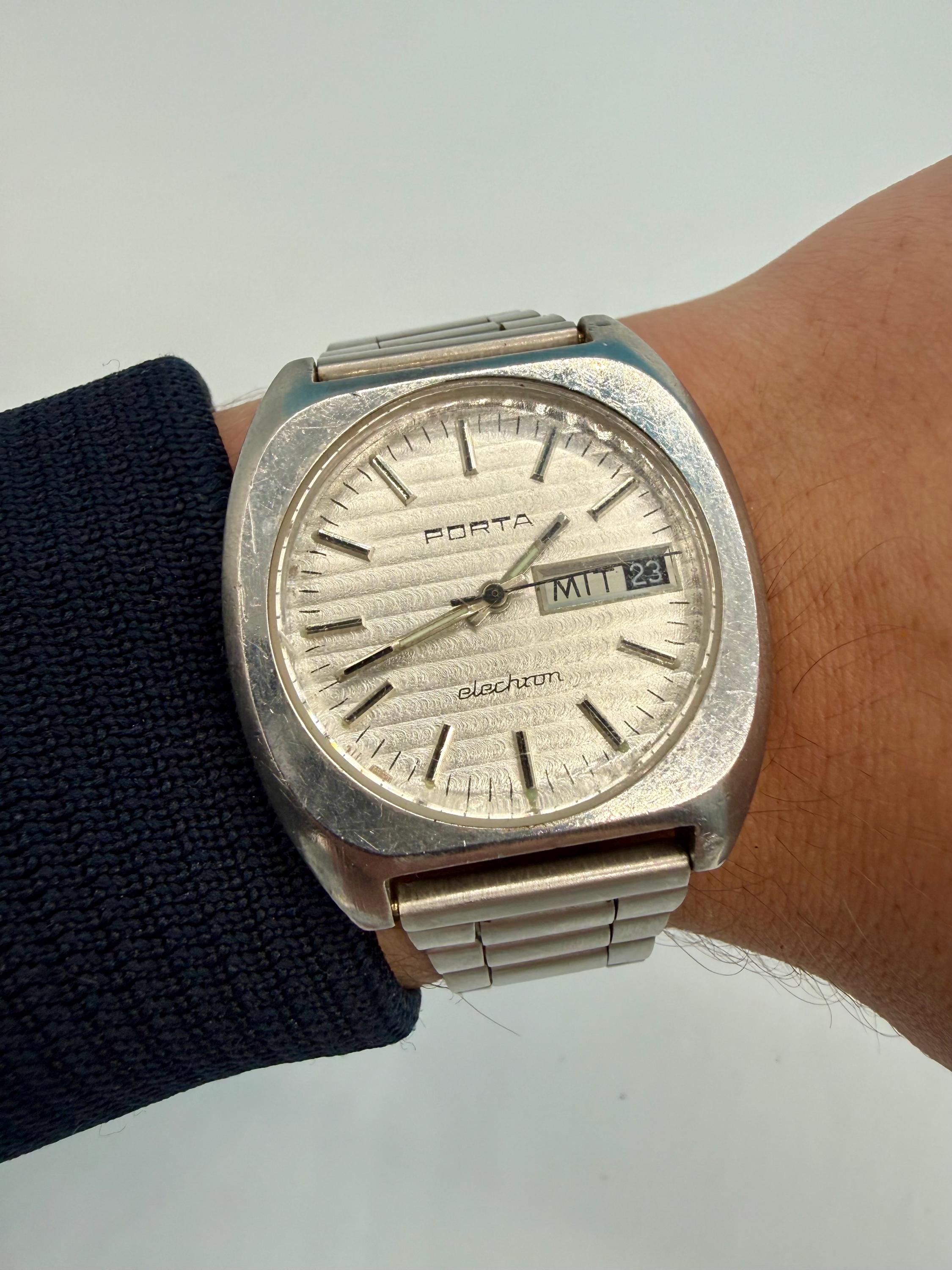 Electron Watch - Etsy display picture 3