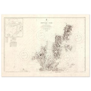 Puede incluir: Un mapa antiguo de las Islas Shetland, con detalles topográficos y náuticos. Impreso en tonos sepia, el mapa presenta intrincadas líneas que representan las costas, profundidades y ayudas a la navegación. El título "Shetland Isles" es visible.