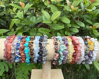 Natural Gemstone Chip Bracelet – Handmade Crystal Jewelry for Energy Healing, Protection & Boho Reiki Inspired Gift