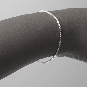 sterling silver chain bracelet, anklet, silver box chain bracelet, light weight and dainty, everyday jewerly, modern style layer bracelet