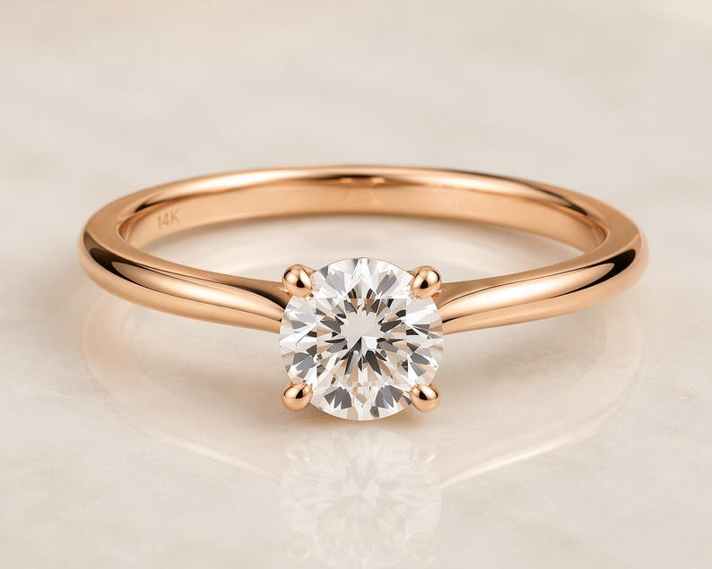 14k roségouden solitaire diamanten ring – ronde briljantgeslepen verlovingsring afbeelding 1