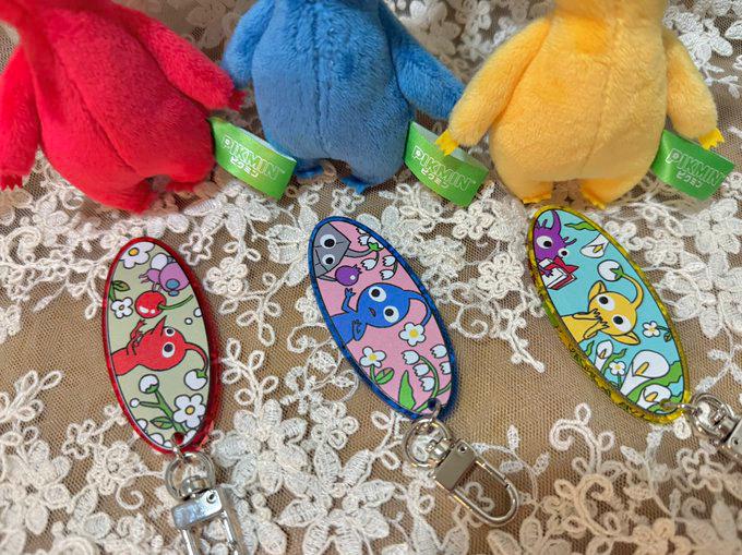 ピクミン　キーホルダー ピクミン レイヤーアクリルキーホルダー あつまれ 日本製