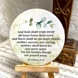 Apocalipsis 21:4 - Y Dios enjugará toda lágrima - Imán de 8,9 cm - Imán cristiano - Versículo bíblico - Regalo cristiano - Decoración de cocina