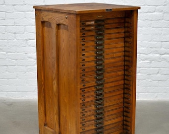 Vintage Industrial Typesetter's 24 Drawer Cabine / Collectors Cabinet